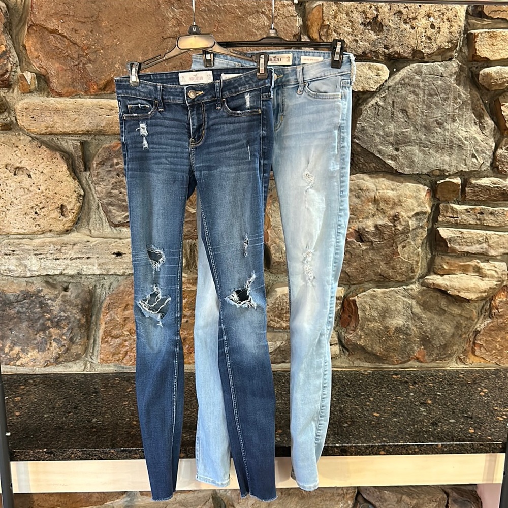 Hollister Low Rise Super Skinny Jeans! W24 - L32